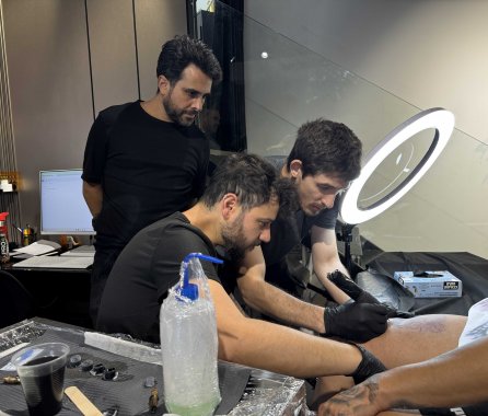 סטודיו Boutique Tattoo